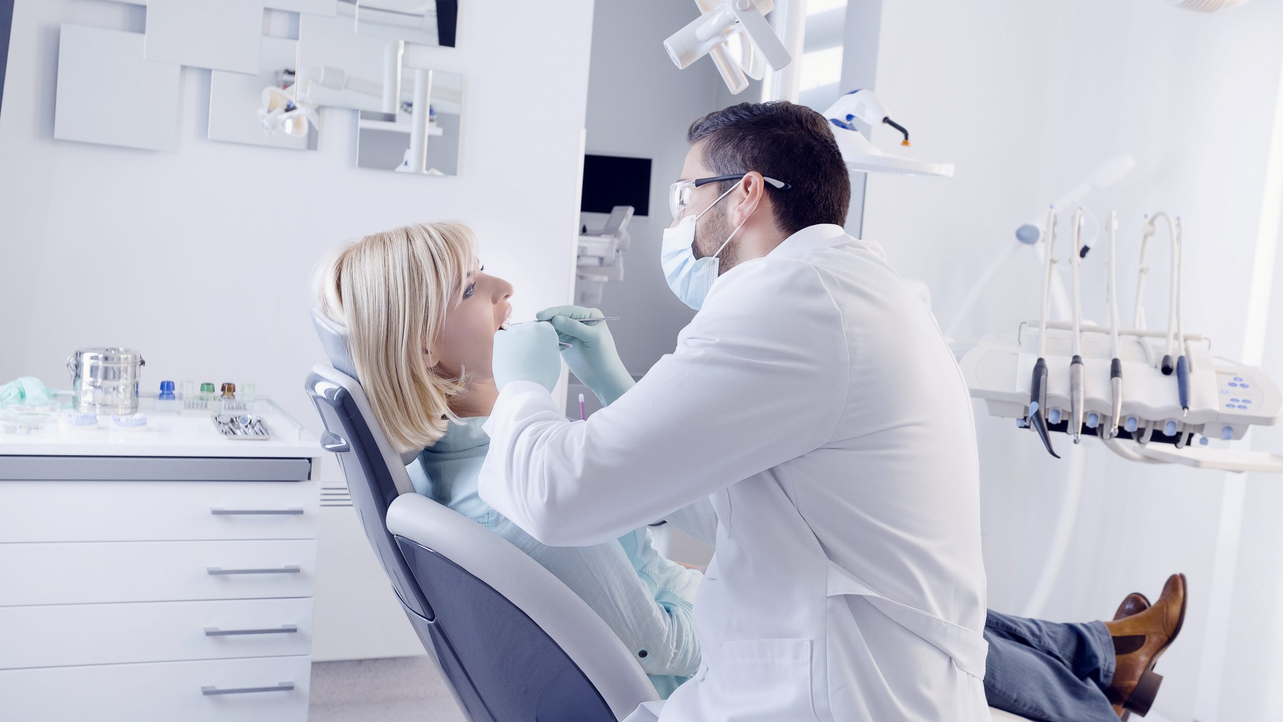 Dentist in Hollywood, FL